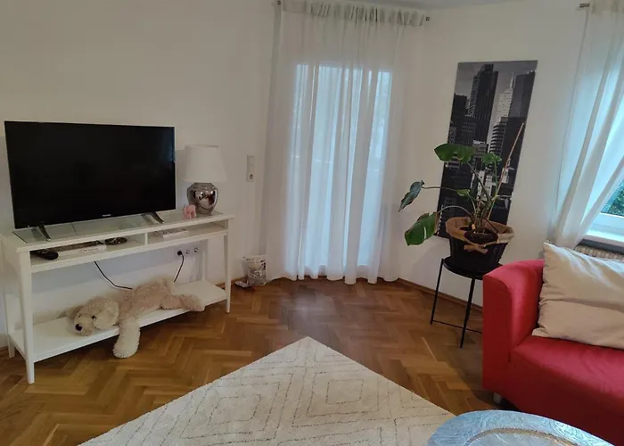 Lia Оберцент