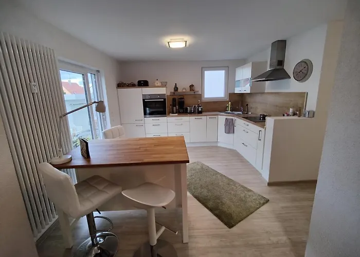 Lia Оберцент